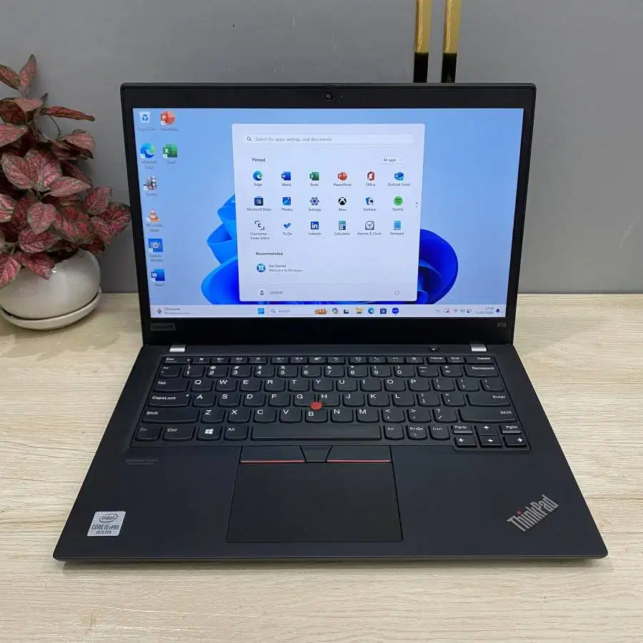 Laptop Lenovo Thinkpad X13 Core i5-10210U RAM 16GB TS 13.3inc N-ETM