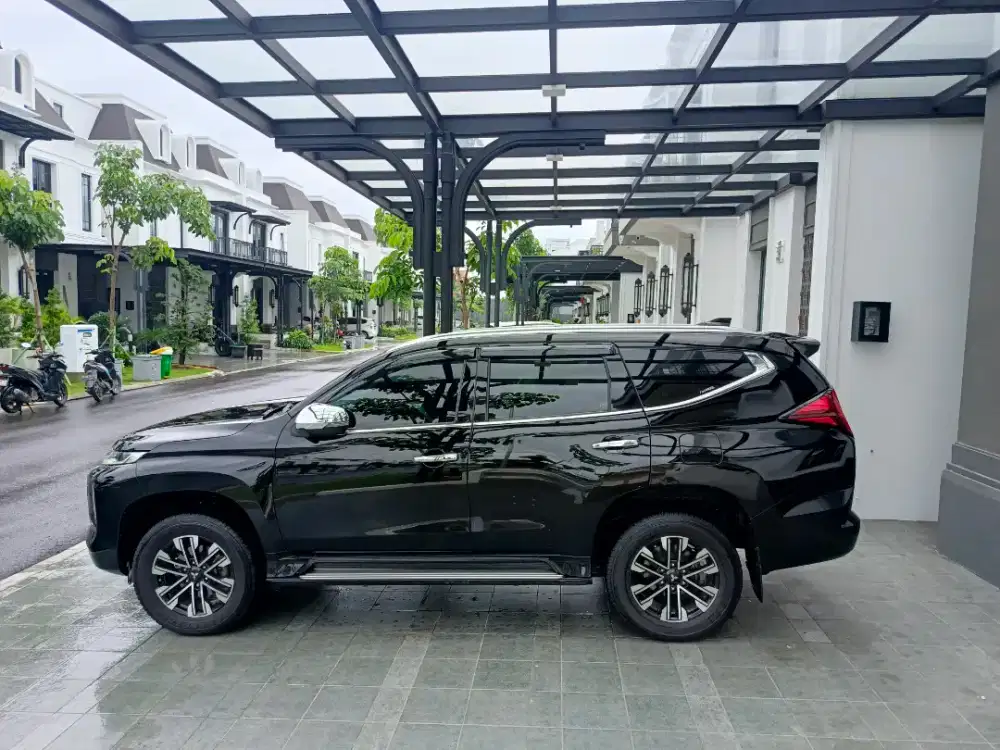 Dijual MOBIL MITSUBISHI PAJERO SPORT DAKAR 4X2 AT 2022/2023