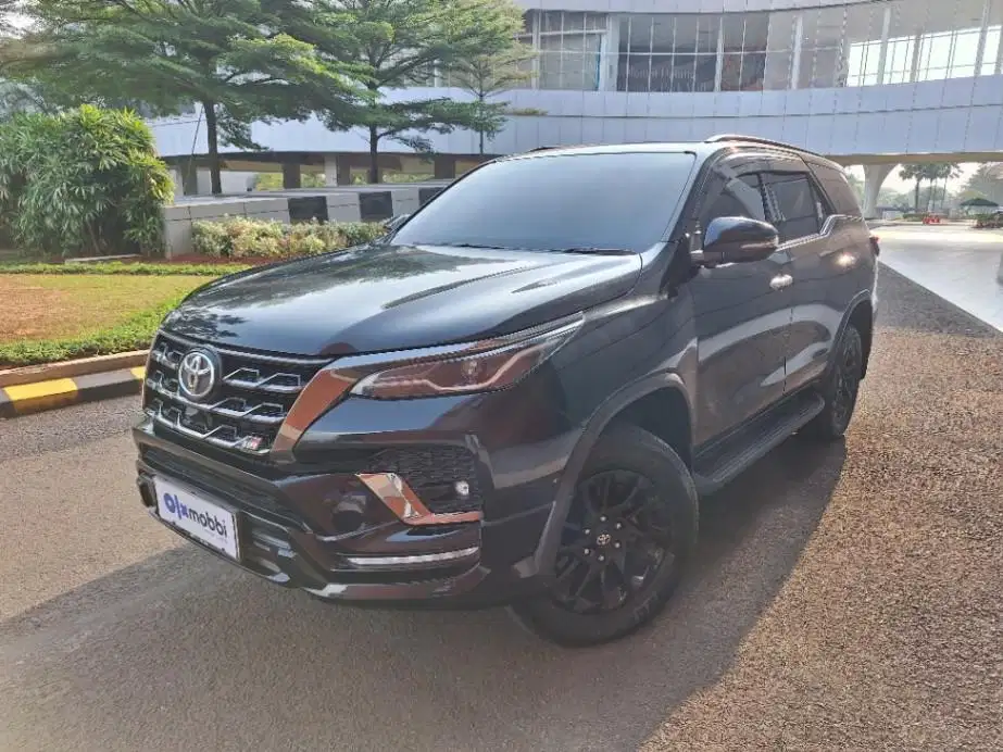 LOW DP Toyota Fortuner 2.8 VRZ GR Sport-AT 2023 2UT