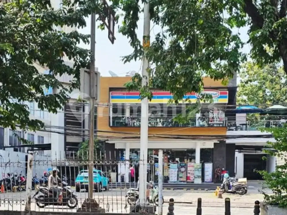 Dijual Tanah & Bangunan di Tomang