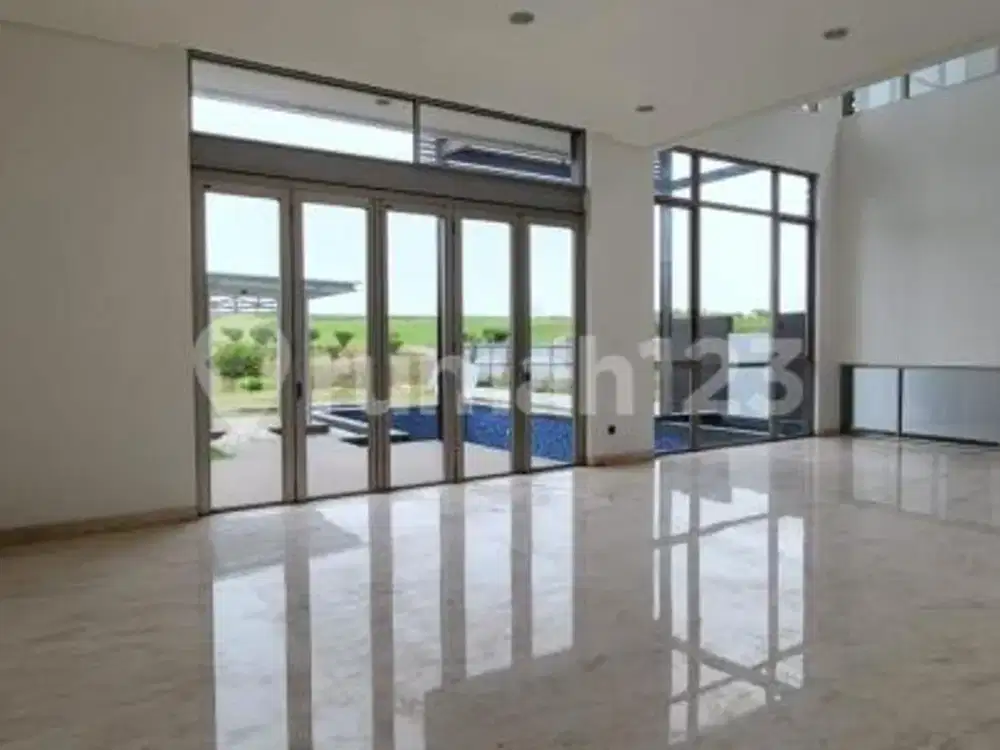 Rumah Mewah Golf Island