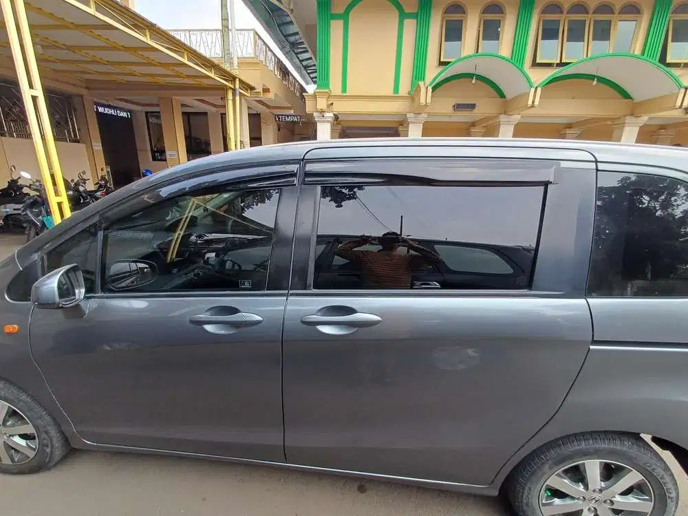 Honda Freed 2009 Bensin