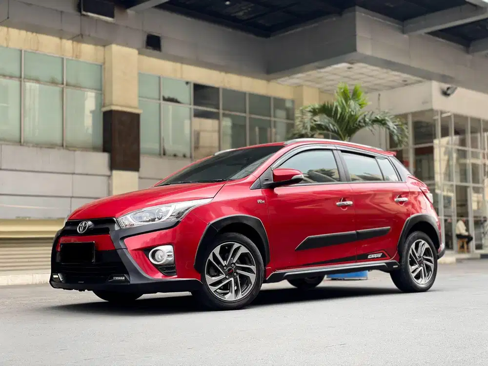 TOYOTA YARIS 1.5 TRD SPORTIVO HEYKERS AT 2017 MERAH