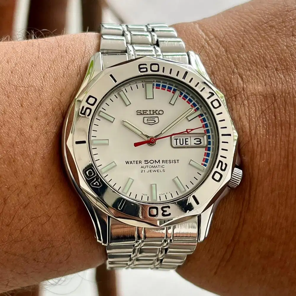 Seiko Five Rally Automatic