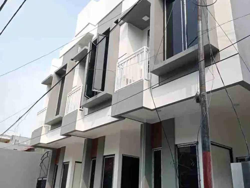 Rumah Murah 2 lantai akses motor di Rawa Sawah Johar Baru Jakarta Pusat