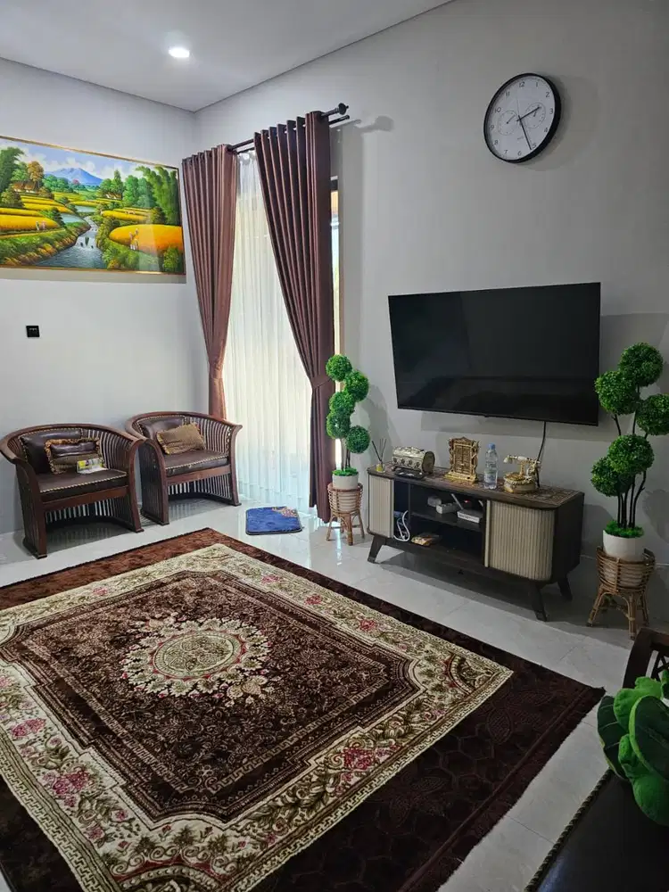 Disewakan Rumah Minimalis Modern Hook di Komplek Cherry Field