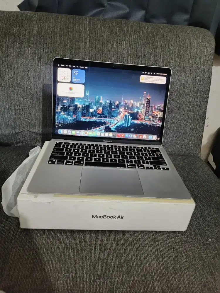 READY MacBook air M1 Retina 13in 2020 ram 8 ssd 256gb fullset