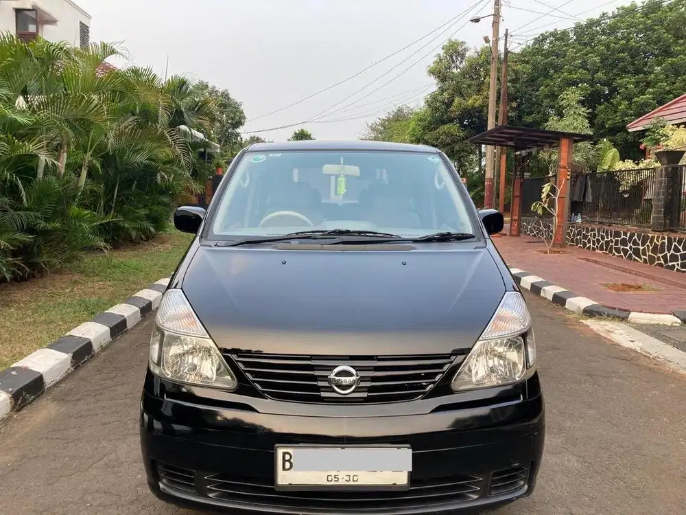Nissan Serena CT 2012