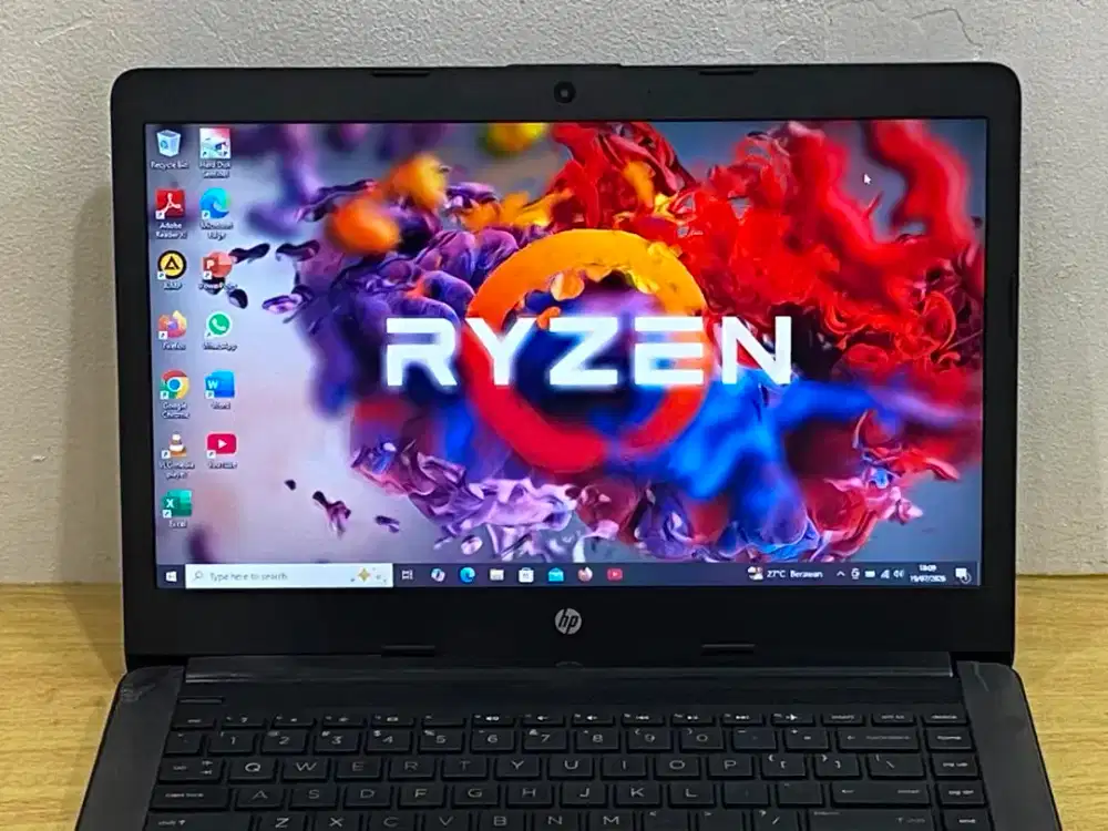 Laptop HP 14-cm0xxx prosesor AMD Ryzen 3 2200U RAM 4GB SSD 512GB
