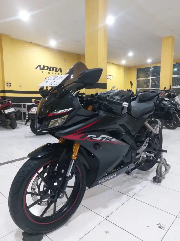 YAMAHA R15 2020