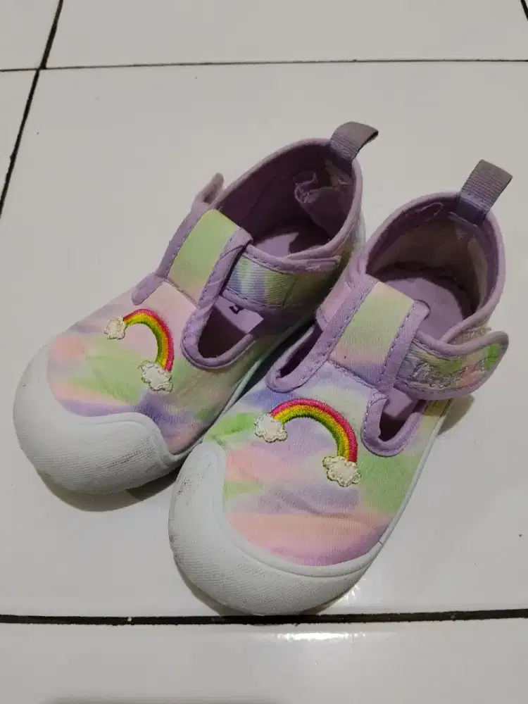 Preloved sepatu anak LITTLE M