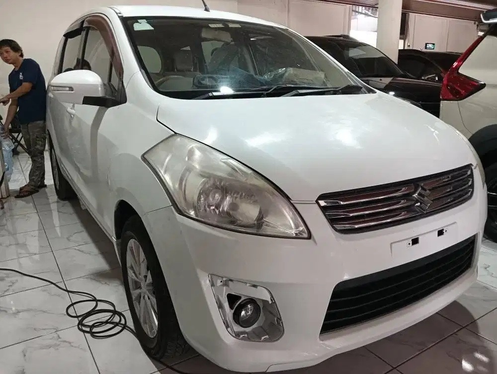 Suzuki Ertiga GX manual DP 5jt tahun 2014
