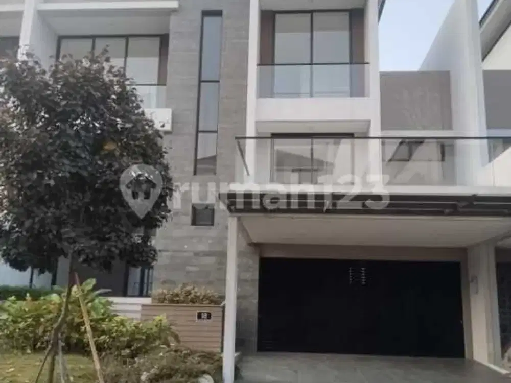 Disewakan Rumah Permata Hijau Residence Pik 2 Unfurnished 12X20m