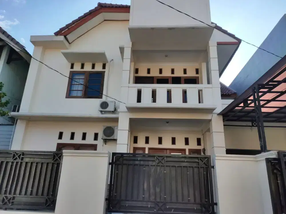 Rumah Taman Modern Cakung Dekat Stasiun Cakung dan AEON Mall JGC Siap Huni