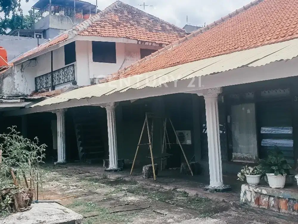 Rumah/Tanah Hoek Di Johar Baru Lokasi Strategis