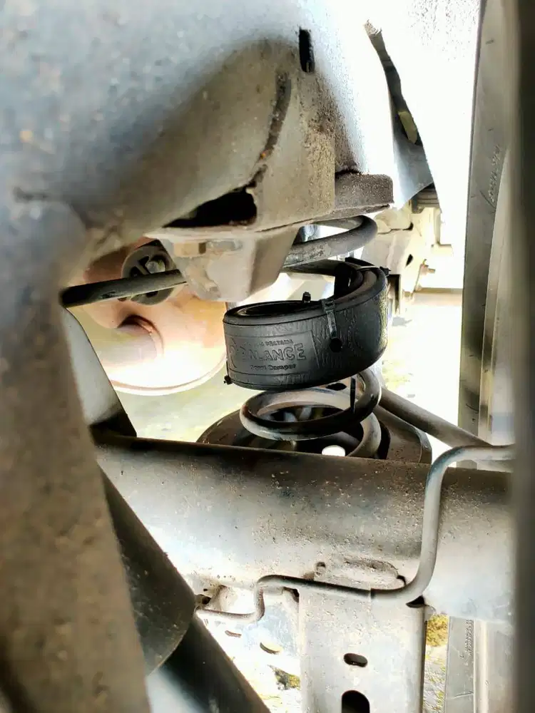Peredam Shock BALANCE Damper Ahli Atasi Gradak-Gruduk mobIL,BERGARANSI