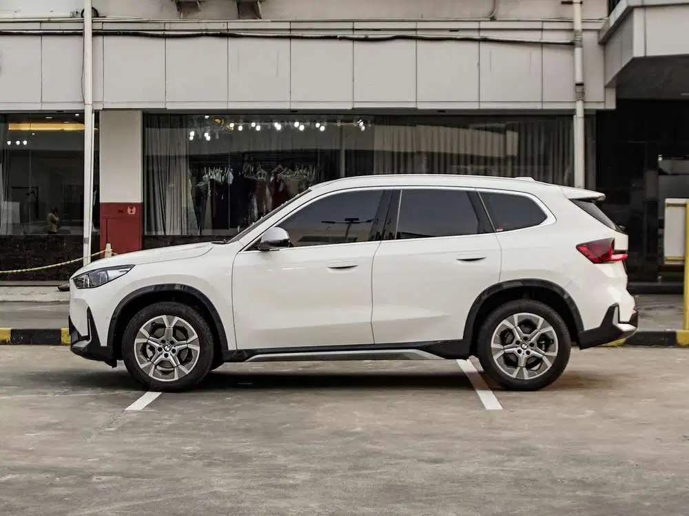 BMW X1 Xline Lci 2023 Bensin