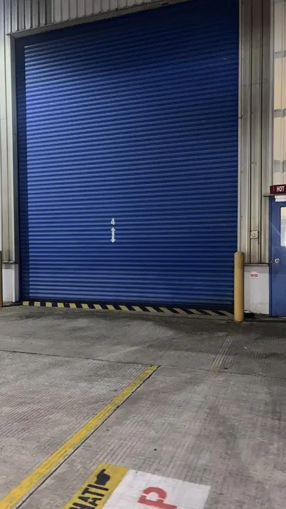 Teknisi rolling door