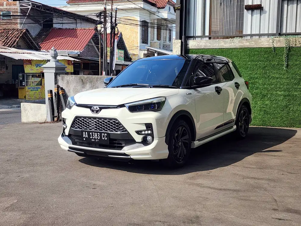 Raize GR 1.0 turbo two tone 2022 matic