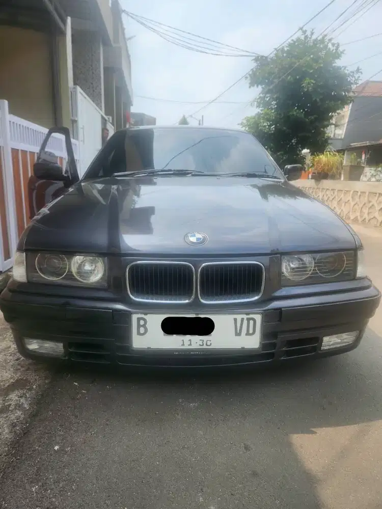 BMW 318i MSPORT L E MANUAL FULL OPTION ,VELG BBS 18 (LIMITED EDITION)