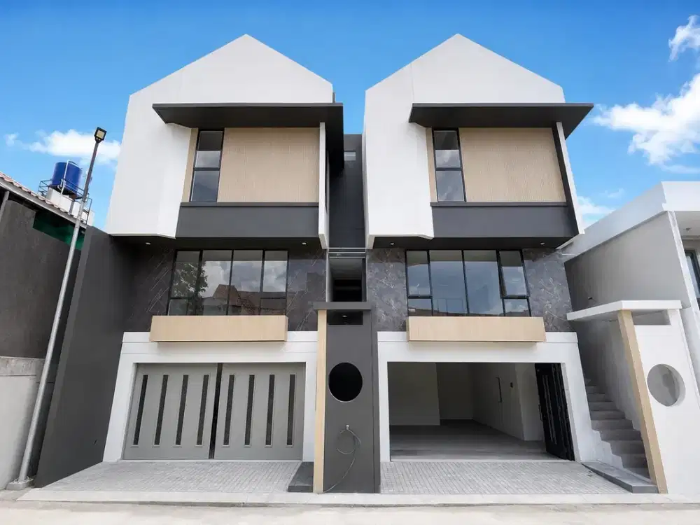 TERMURAH RUMAH 3 LANTAI SETRA DUTA GRANDE CORNER BARKELEY BANDUNG STRATEGIS