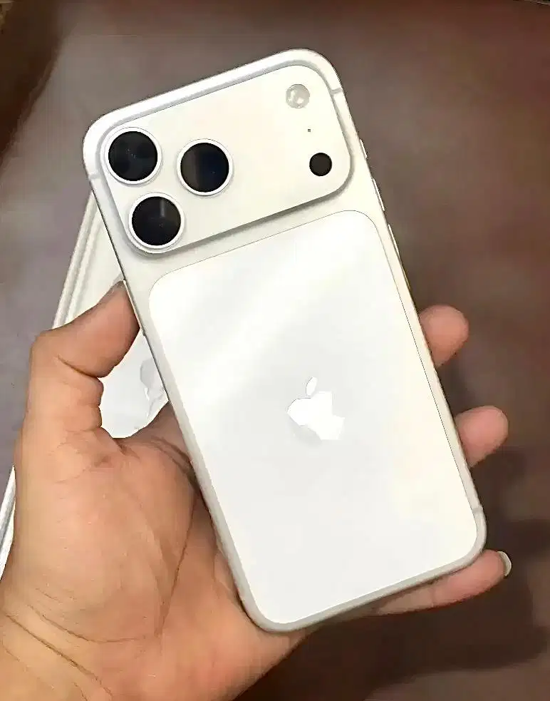 Iphone 17 Promax 512Gb Silver - Garansi Resmi Blibli