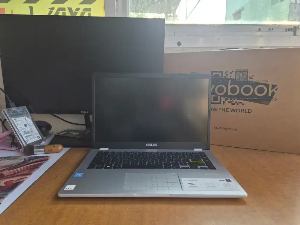 Asus VivoBook E14 UltraBook Stylish Bodi Tipis Harga Ekonomis
