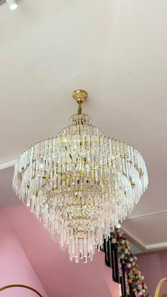 Lampu gantung kristal