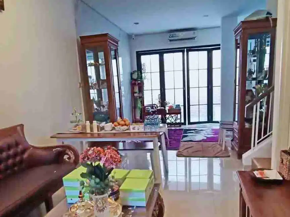 RUMAH RAPI CAKEP DEKAT MALL