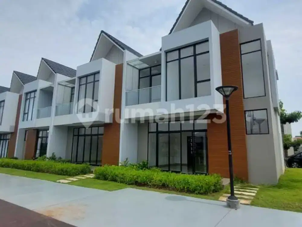 Siap Huni Rumah Mewah Cluster Denver Pik 2 View Danau 4 Kamar