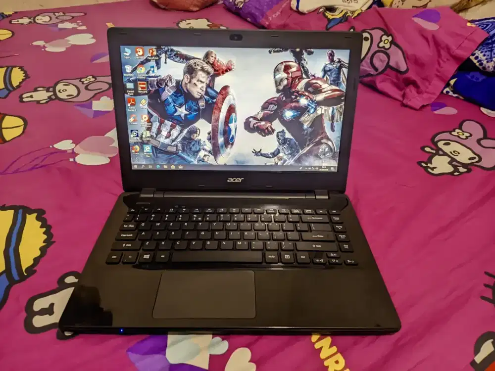 Laptop Acer ram 4gb sangat mulus
