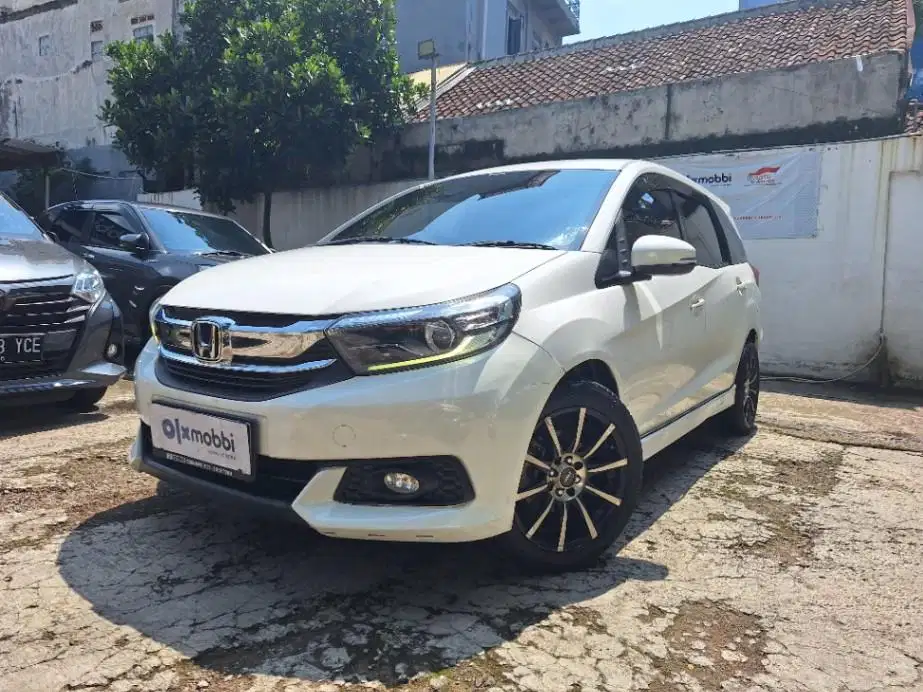 LOW DP Honda Mobilio 1.5 E Bensin-MT 2021 YCF