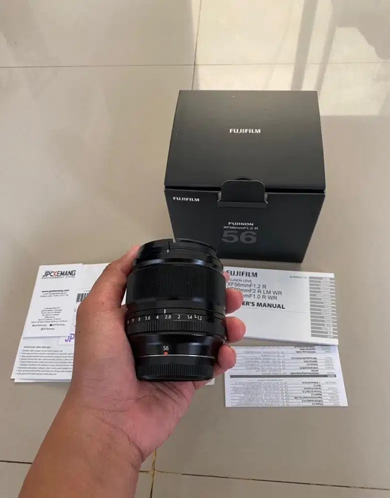 Lensa Fujifilm XF 56 MM f/1.2 RR WR Lens
