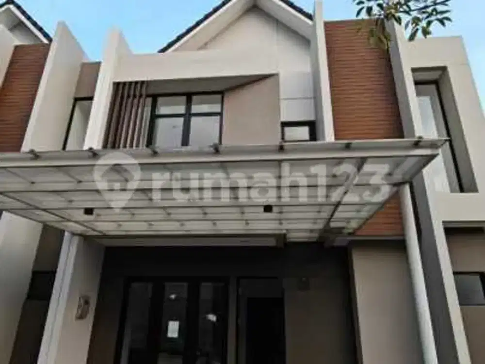 Disewakan Cepat Rumah Hoek Dekat Clubhouse