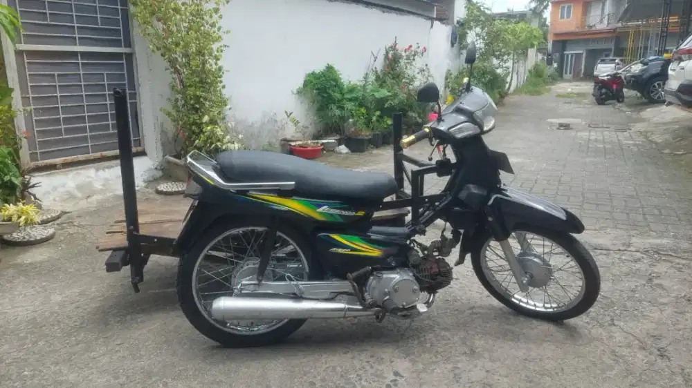 BECAK BARANG HONDA LEGENDA2 THN 2004