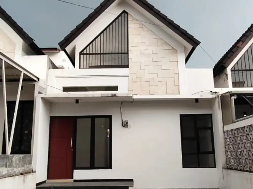 Di jual rumah baru siap huni lokasi karangploso malang