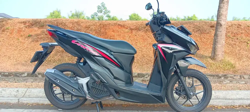 Honda Vario 125 geN1 low KM 2019 pajak super panjang