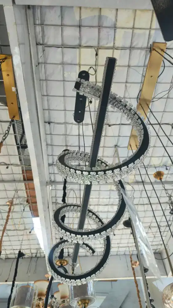 Lampu Gantung Lumina