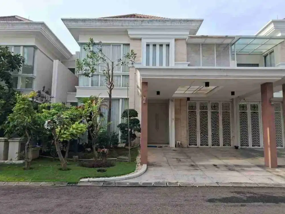 Rumah Mewah 2 lantai Pakuwon Indah