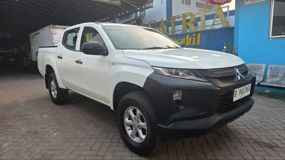 Mitsubishi Triton Double Cabin 2.5 HDX-L 4x4 M/T - 2021 - terawat