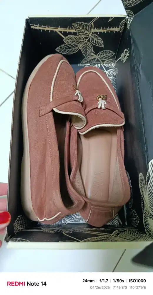 Flatshoes Wanita