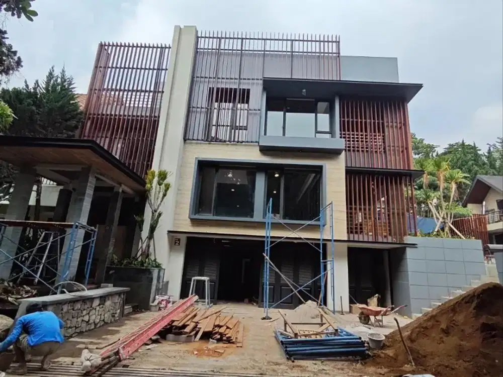 Rumah Lux Baru renovasi Swimming Pool Di Dago Resort