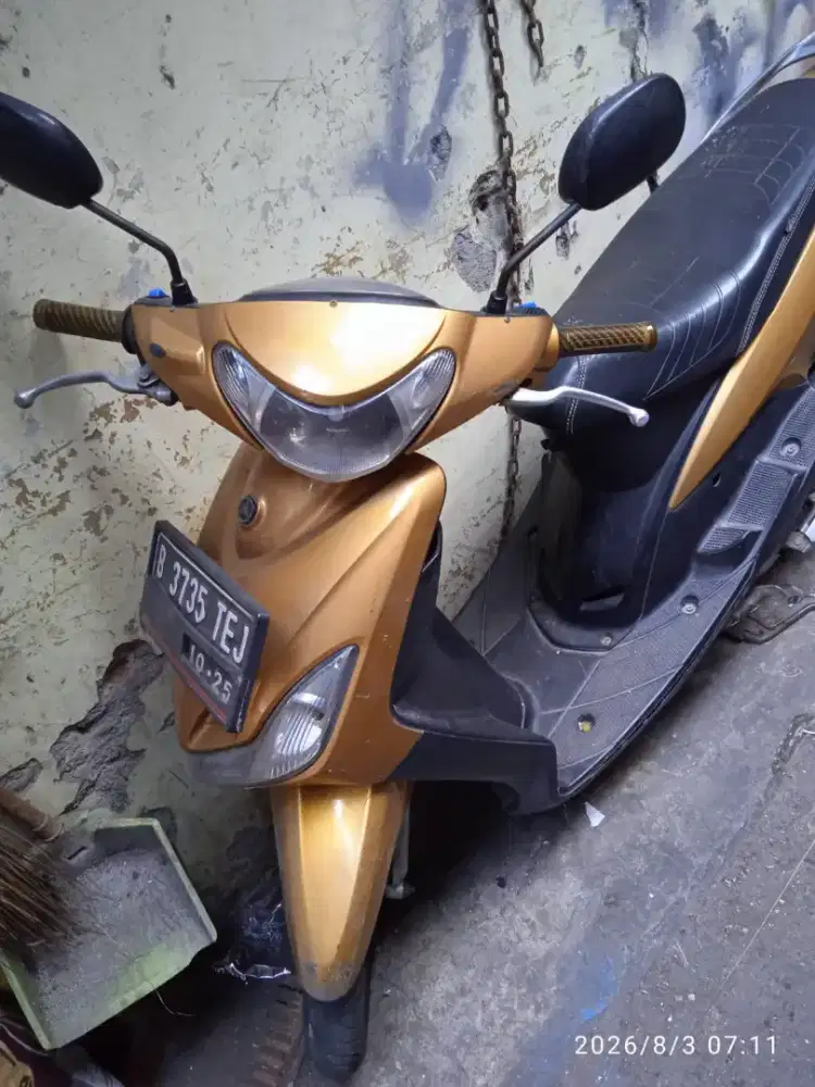 Mio tahun 2010 asli kuning disurat