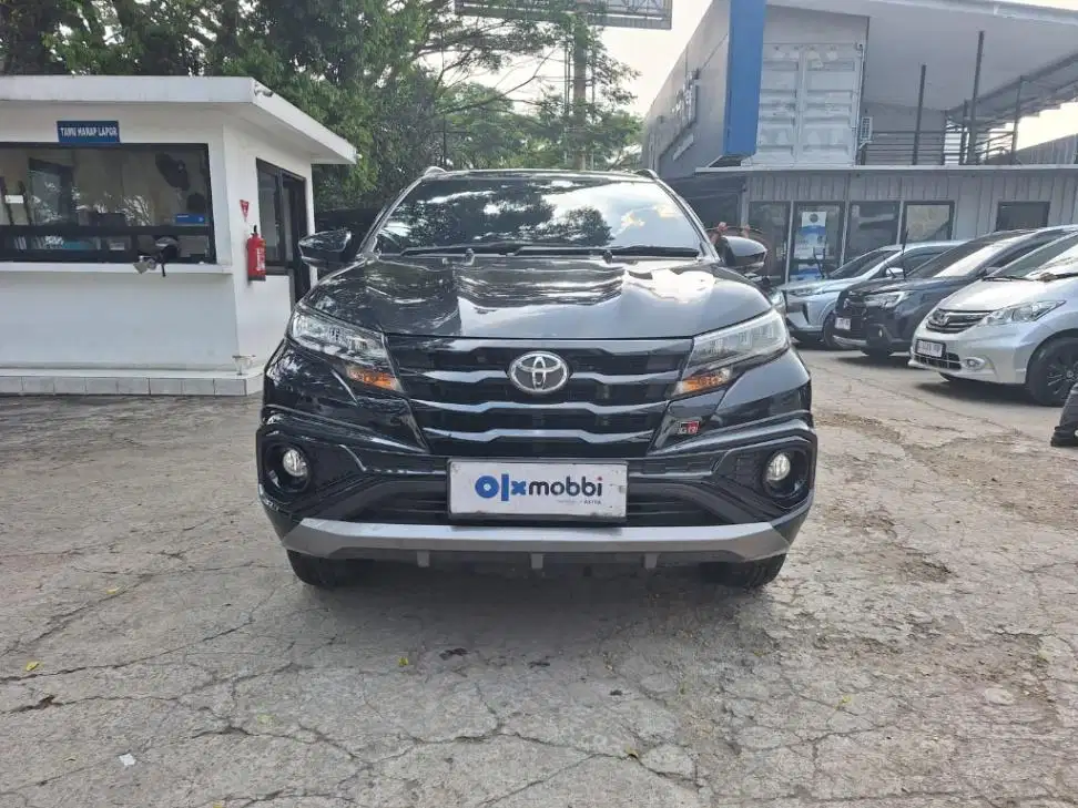LOW DP Toyota Rush 1.5 GR Sport Bensin-AT 2025 3CE