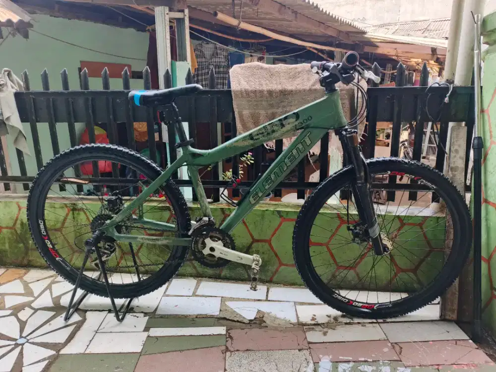 Dijual Sepeda MTB Element Gino 7300