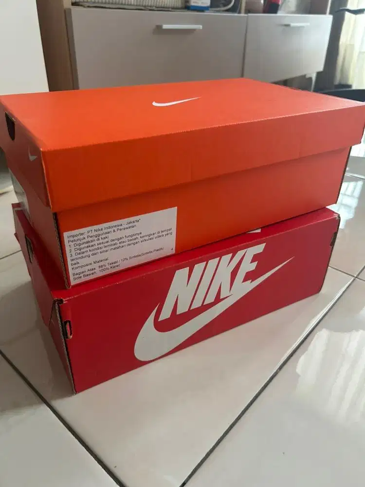 Box sepatu Nike original