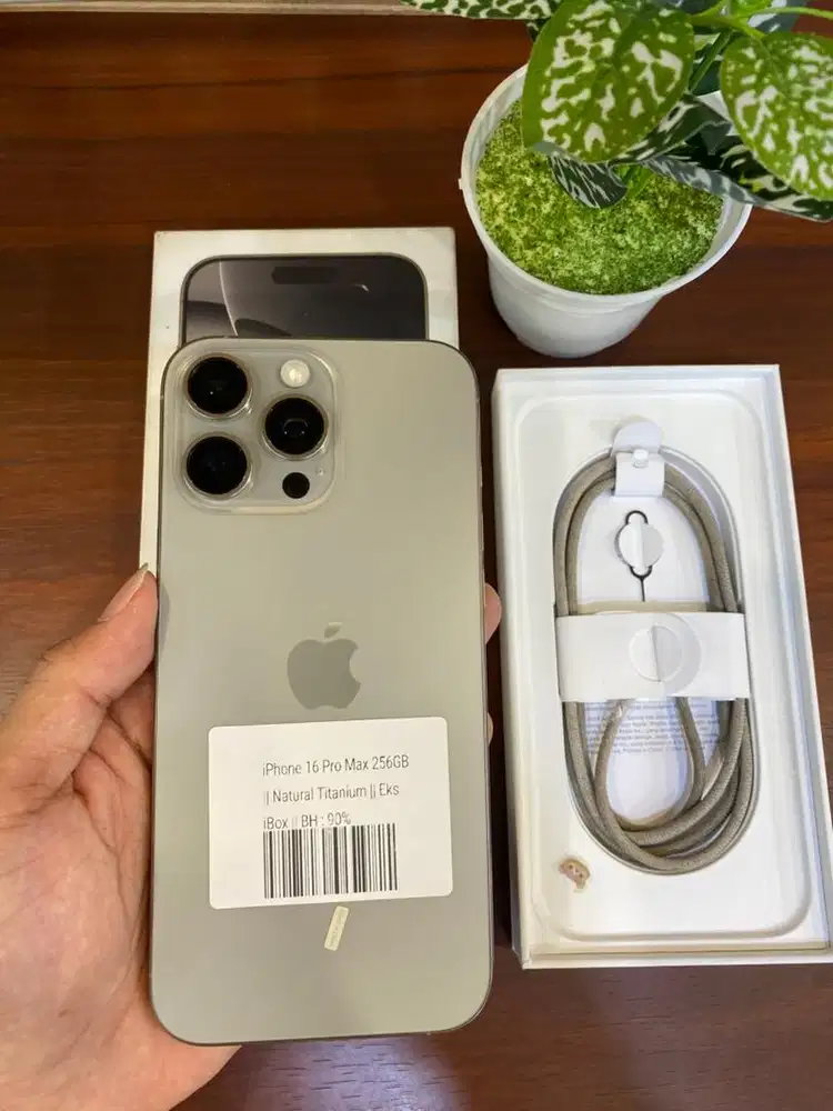 iPhone 16 Pro Max 256GB Natural Titanium iBox
