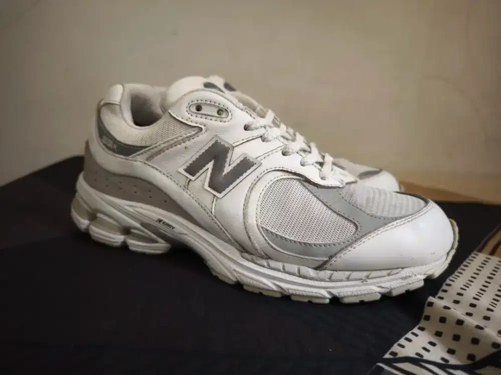 NB 2002R GORE-TEX