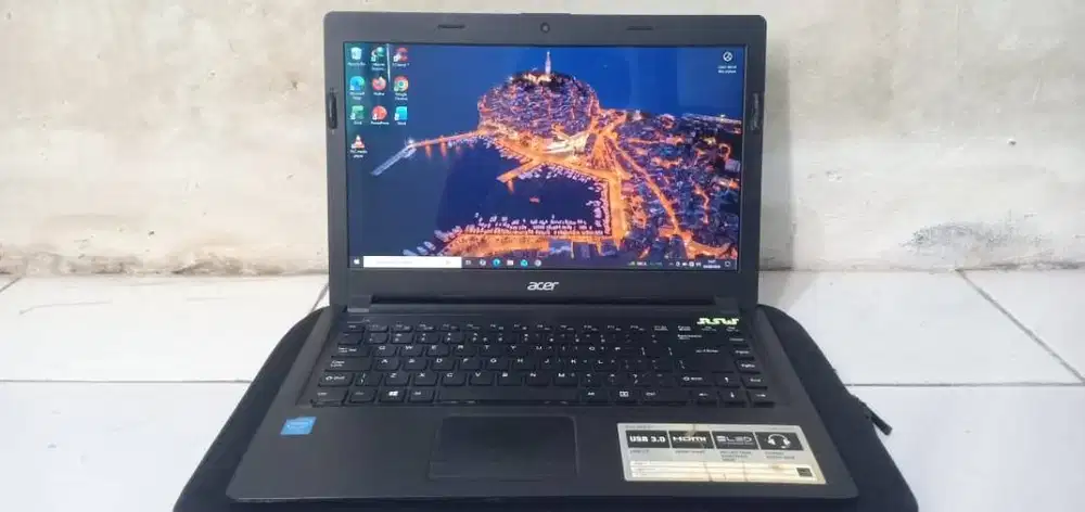 Laptop Acer Z1401 Slim, RAM 8GB HDD 500GB, NORMAL SIAP PAKAI