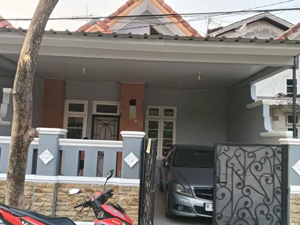 SIAP HUNI !!! Disewakan MURAH Rumah Bagus 2 Lantai di Perumahan Taman Harapan Baru, Harapan Indah, Bekasi